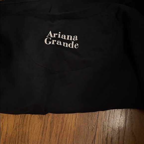 Ariana Grande Black 'thank u, next' Sweatshirt zip tie feature to make cropped - Picture 2 of 2